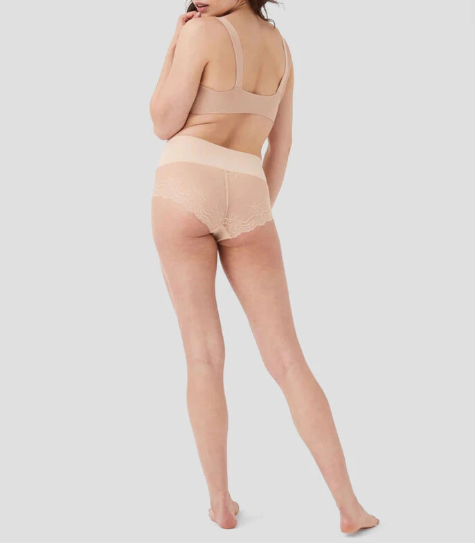 Spanx Bikini Tipo Hípster Undie-tectable Lace Mujer 3 Spanx Bikini Tipo Hípster Undie-tectable Lace Mujer - Imagen 3